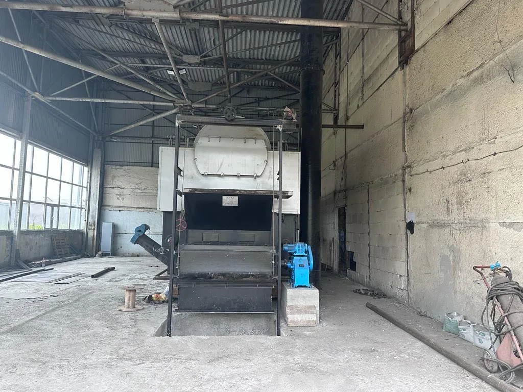 Solid-fuel installation